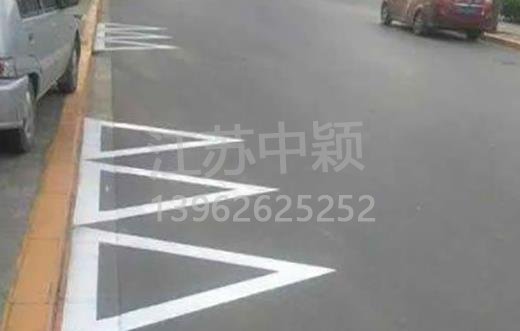 路边停车位有几种类型,几种停车位标志区别?