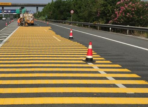 苏州道路划线厂家解读振荡标线与道路标线的区别在哪？