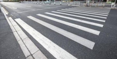 画道路斑马线需要什么资质证书？确保交通安全的重要一步