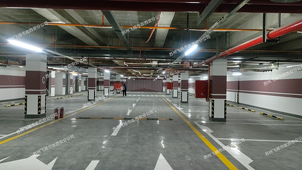 打造安全有序的小区路口——小区划线方案实施