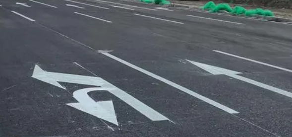 道路划线施工多少钱一米?