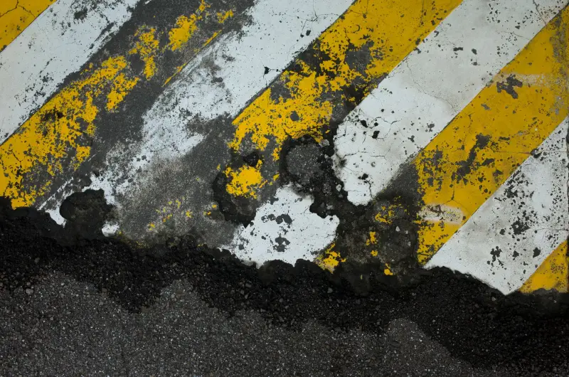 苏州道路划线行业新趋势：环保型标线材料如何提升厂区划线耐久性正文配图 1